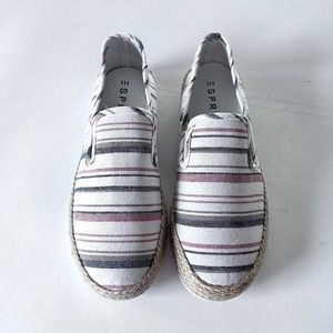 NEW Esprit Slip On Espadrilles 7.5 Striped White Grey